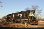 NS 5183 heads up the yard lead